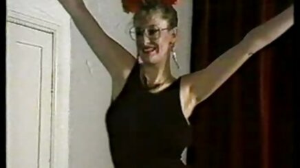 Đầu tiên, Izzy Dâm - Bận rộn phim sexy dong vat