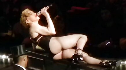 Đức MẸ befriedigt Arschloch von altem, sexy vung trom fettem Typen!