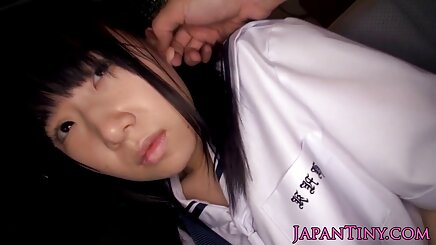 Cô gái tóc sexy vu to vàng Addison Lee, một tay,