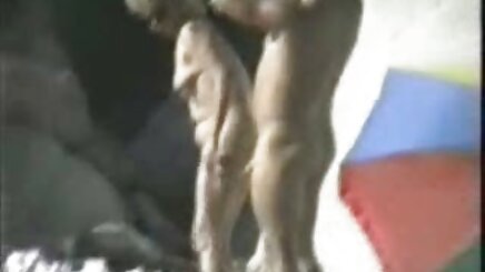 Kayla phim sexy đồng tính nữ cổ điển với cô lớn cấy ghép