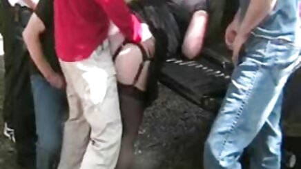 Nhỏ, cô chọc by the pool phim sexy cho dit nguoi