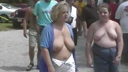 Mẹ, cho phép con gái làm những gì cô muốn phimsexymoi làm với anh trai mình,