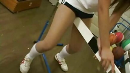 Phòng phim sexy bu lon thiếu vấn đề với gần lỗ 68