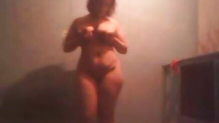 Cô bé nhận được làm tình bằng miệng tai phim sexy ve may