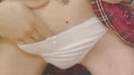 Bạn GÁI LIL em bắt gặp chúng tôi làm tình và ở lại sexy ba gia để xem