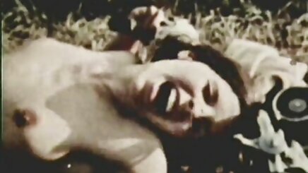 Riyana phim xẽy qi mông flexing nuốt